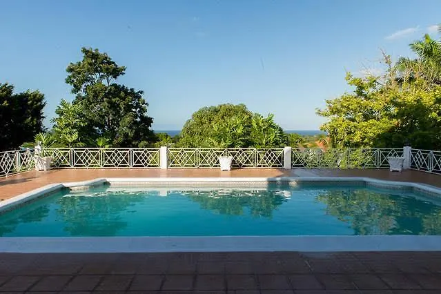 Вилла The Lawrence Pool House Бухта Монтего